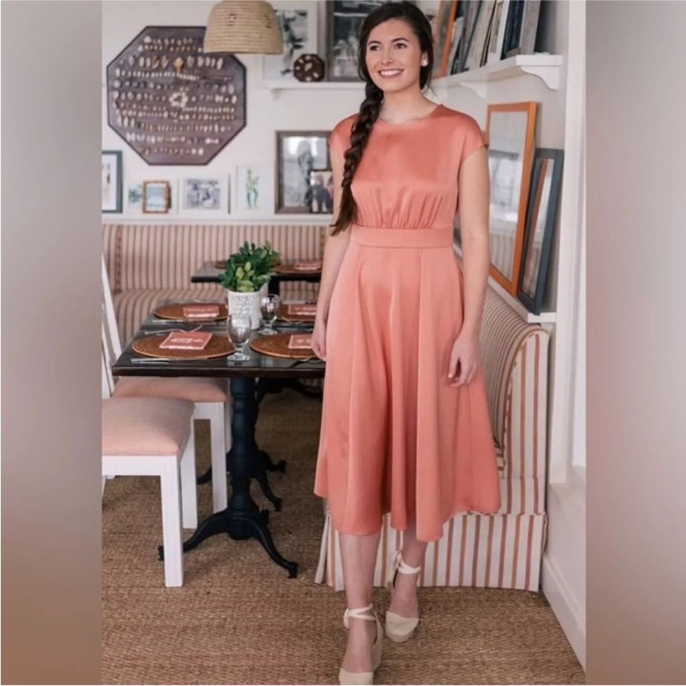 Gal Meets Glam Julia Crepe Satin Dress in Langoustino 0